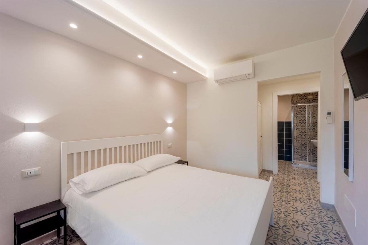 Gli Ulivi Rooms And Breakfast Marina dʼMarina dʼAndora Exterior foto